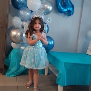 Meet your Posher, Dunya